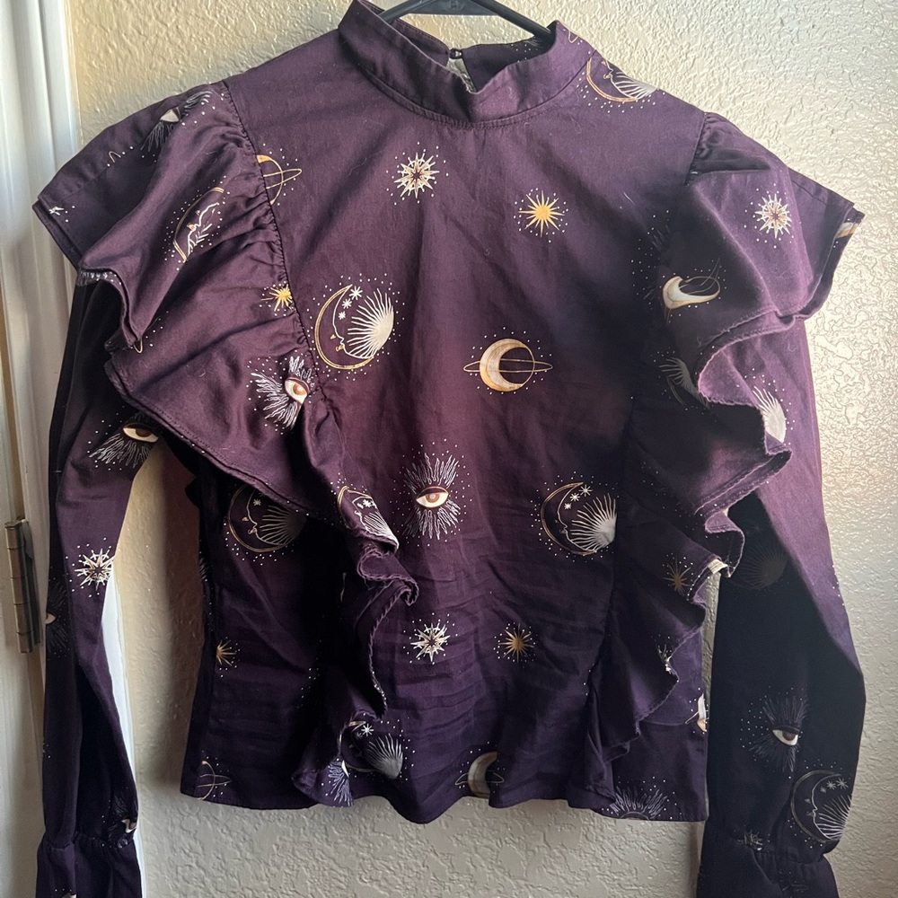 H&M classic Victorian top